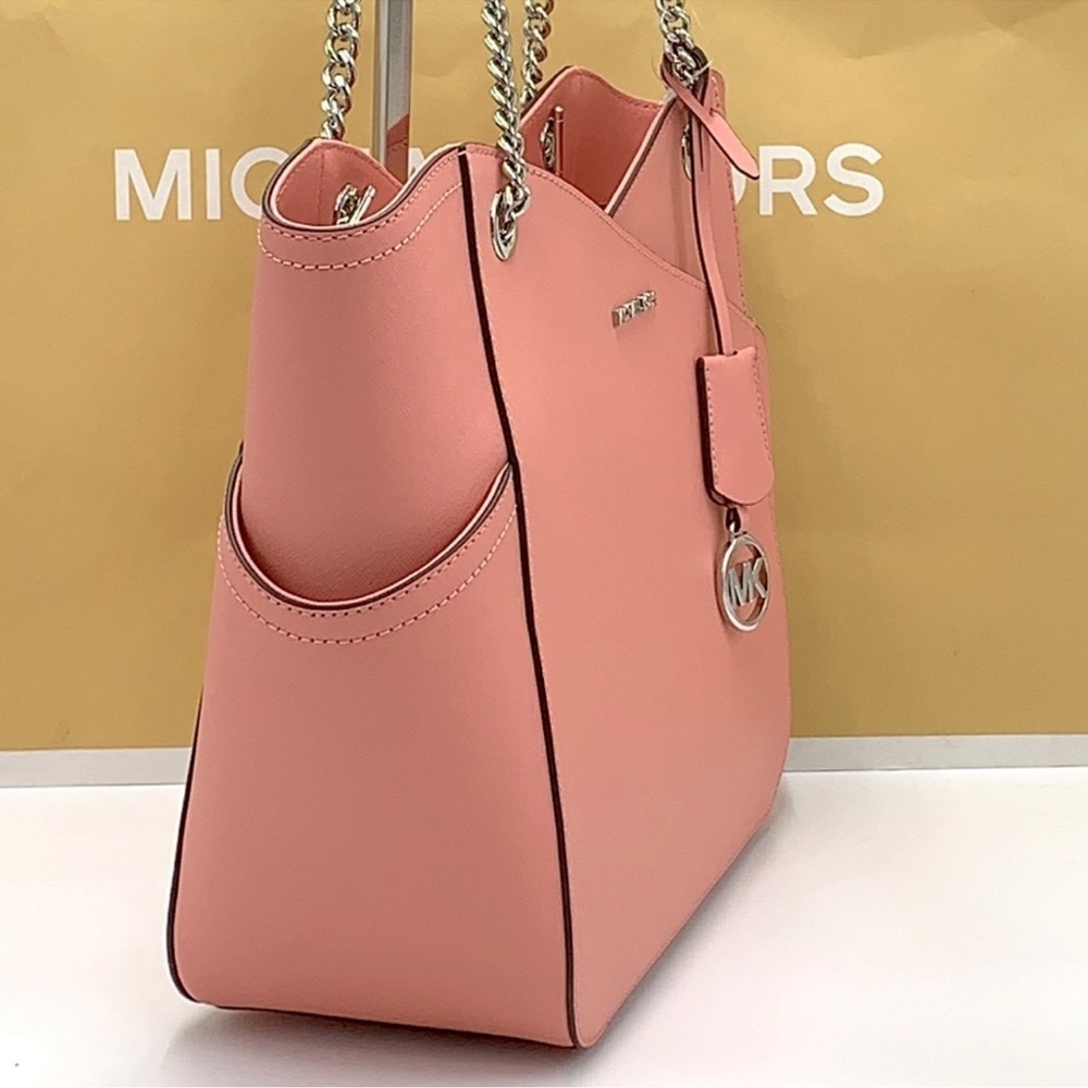 MICHAEL KORS
Jet Set Large X Chain Saffiano Leather Shoulder Tote
PRIMROSE NWT - Picture 2 of 16